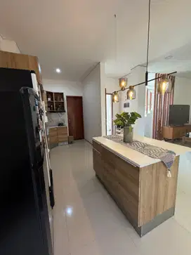 Rumah di Sunset Palm Residence Seminyak Bali