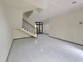 RUMAH DHARMAHUSADA MAS SURABAYA AREA NYAMAN MURAH JOE.A022