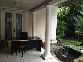 Dijual 2 Rumah dalam 1 lahan Di Kawasan Jakarta Selatan