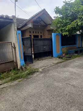 2 KAVLING GANDENG (BISA SATUAN!) + RUMAH + TAMAN DEPAN! HARGA MIRING!