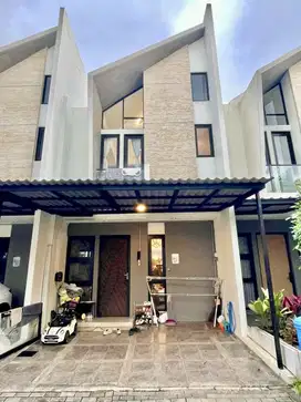 Dijual rumah cantik Provence Suites BSD