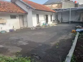 Rumah Luas Perlu Renov di Sayap Pasirkaliki Bandung