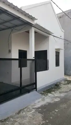 Satu2nya Rumah komplek Pertanian Jatipadang Pejaten ps.minggu 1,5m