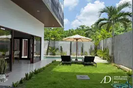 FREEHOLD TROPICAL STYLE 3-BEDROOM VILLA IN MUNGGU