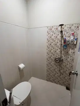 Di Jual Rumah Nusa Loka BSD , Tangsel