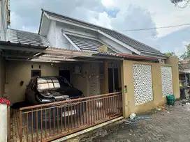 Rumah dekat Ugm Kaliurang km 6 masuk Gang Timor Timur