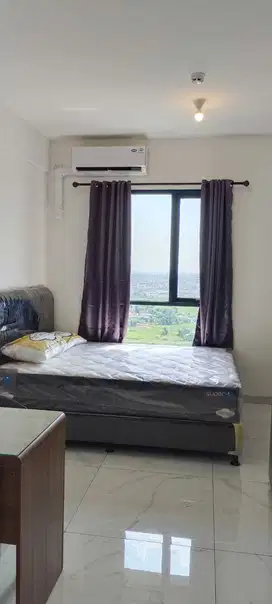 Disewakan SKYHOUSE APARTMENT Alam Sutera.  Lantai 23 view City. STUDIo