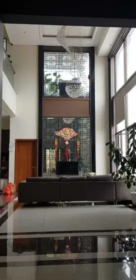 Rumah Pluit Karang Ayu luas 200m2 (4+1 Kamar) Sertifikat Bagus