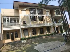 Rumah Mainroad Jl. Otten Bandung