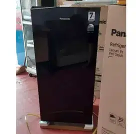 Kulkas panasonic