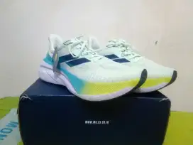 Sepatu Mills Enerstrike Zenith Uk 43