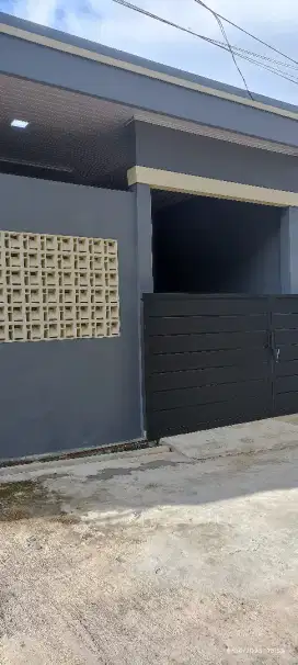 DI jual rumah di perumahan bukit waringin