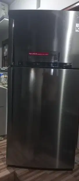Kulkas LG jumbo 2 pintu inverter GN H602HLHU istimewa