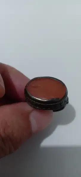 Cincin antik batu orange