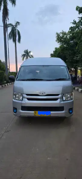 Toyota Hiace Commuter 2.5 Manual 2019