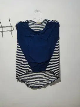 [Preloved]Baju Atasan Wanita Motif Garis Garis