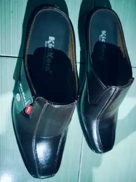 Sendal sellow Gann size 41 nyaman dipakai semakin enjoy percaya diri