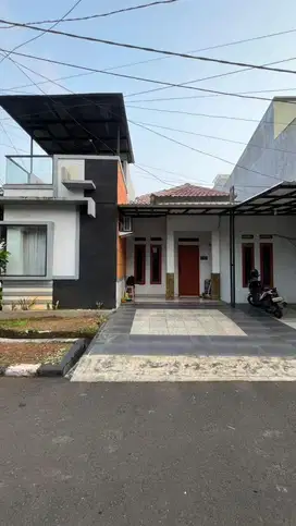 Jual Santai Rumah  Posisi Hook - SHM On Hand