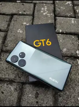 REALME GT 6 RAM 12/256 GARANSI PANJANG SAMPAI BULAN 12 - 2025