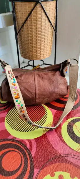 Tas selmpang kulit asli