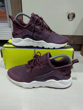 Sepatu Nike huarache size 38