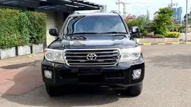 Toyota Land Cruiser VX200 UK Version AT 4x4 V8 4.5 Diesel 2011/2012