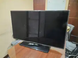Dijual TV LG 49inch Model 49LW541H - TA Mulus 95%.