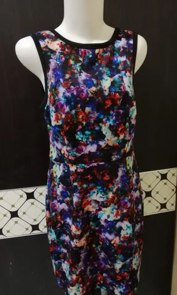 Dress branded FOREVER NEW