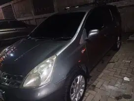 Nissan grand livina 2011 at XV