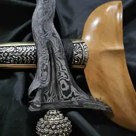 Keris Sabuk Intan II Luk 11 Pamor Melati