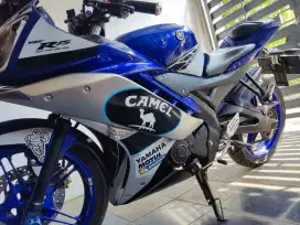 Yamaha R15 V2 2016