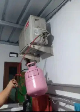 Service Ac,Mesin Cuci,Kulkas,Pompa Air dan Bongkar Pasang AC.