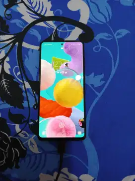 SAMSUNG GALAXY A51