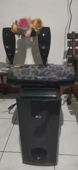 Home theater LG HS-TA33 antik msh plastikan normal
