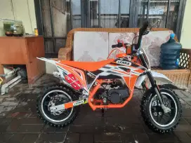 MOTOR CROSS ANAK GRESS