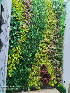 Taman vertikal garden