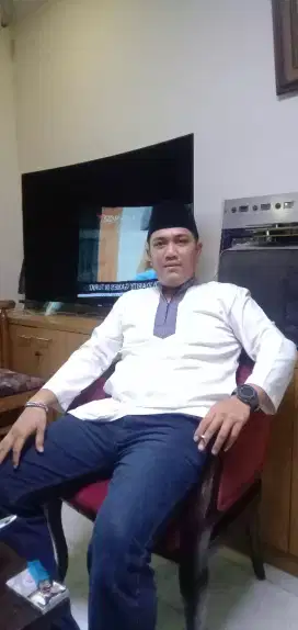 Cari kerjaan anter jemput aja.