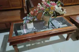 Meja kayu jati kaca