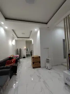 Dijual rumah cantik rapi siap huni Citra 5 Jakarta Barat