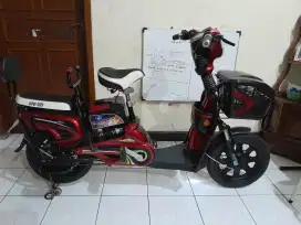 Sepeda Listrik Super Raider