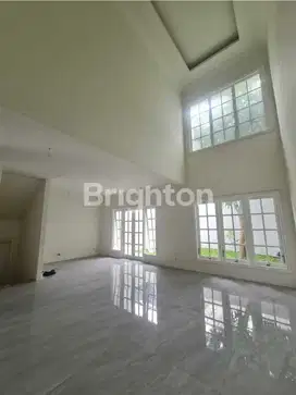 Rumah Ciamik Modern With Garden View Imperial Golf Pakuwon Indah
