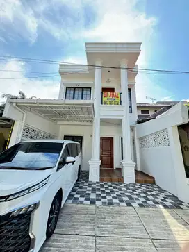 NEW HOUSE WITH THE BEST MOUNTAIN VIEWS