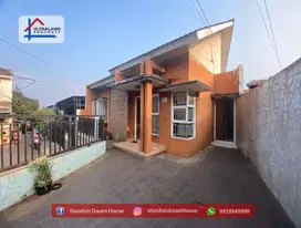 Rumah modern minimalis 1 lantai di Cipayung, Jakarta Timur