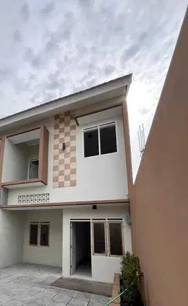 Rumah di Jl. Permana Barat Cimahi, Baru Minimalis Ready 2 Unit