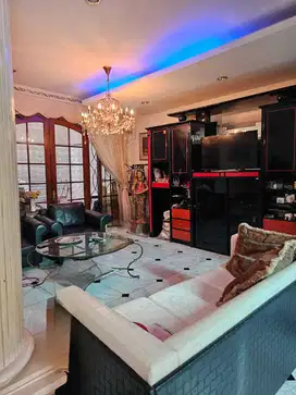Dijual/Disewakan Rumah 2 Lantai Di Sunter Danau Indah Jakarta Utara