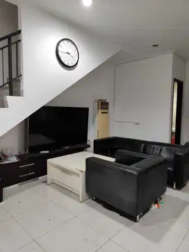 Rumah PIK 2 Tahap 2 DIJUAL Ukuran 8x15 Semi Furnish TERMURAH