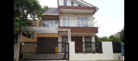 Rumah 2 lantai full furnished siap transaksi Giriloka BSD