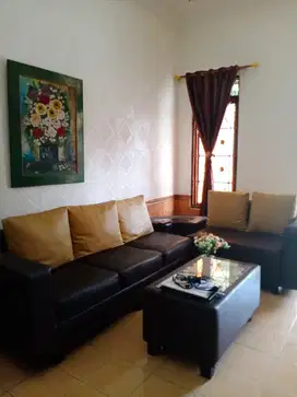 jual Rumah 2 Lantai Siap Huni , Minimalis , Strategis,Asri  ,SHM