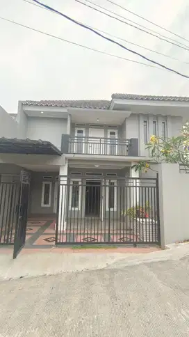 Rumah Hoek Komplek Pertamina Cimanggis Depok Dijual