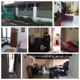 Rumah di lokasi strategis ,nyaman dan aman di Sukamenak Bandung